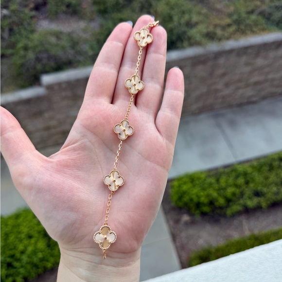 Rose Gold Clover Bracelet Alhambra Inspired - Picture 3 of 5